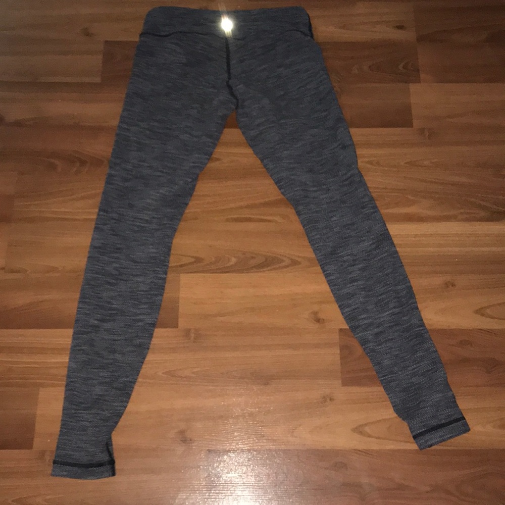 Size 4 lululemon leggings